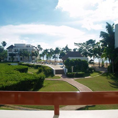 Beachfront Apartment Your Home In Косумель Экстерьер фото